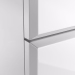 Meble łazienkowe QUARTZ wykończone są na biały wysoki połysk