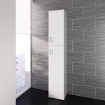 Białe słupki pasują do każdego koloru ścian