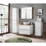 Wisząca szafka lustrzana pasuje do szafek łazienkowych z drewnianymi, białymi i ciemnymi frontami